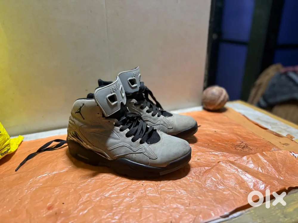 Nike Jordan shoes size (india/uk 6) europe 40