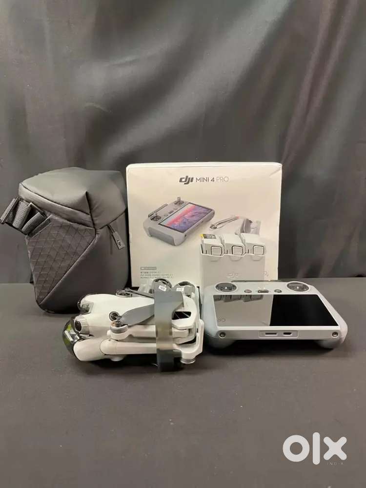 DJI Mini 4 Pro Black Gray 4K HD Video Recording Fly More Combo Camera