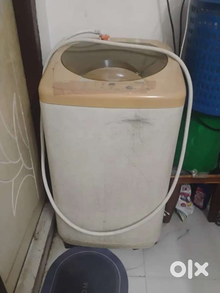 HAIER 6 kg Fully Automatic Top Load White (HWM 60-10)