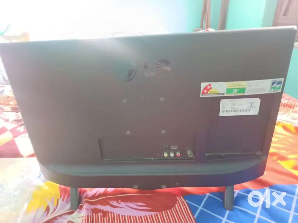 Lg non-smart 24inch Qled display