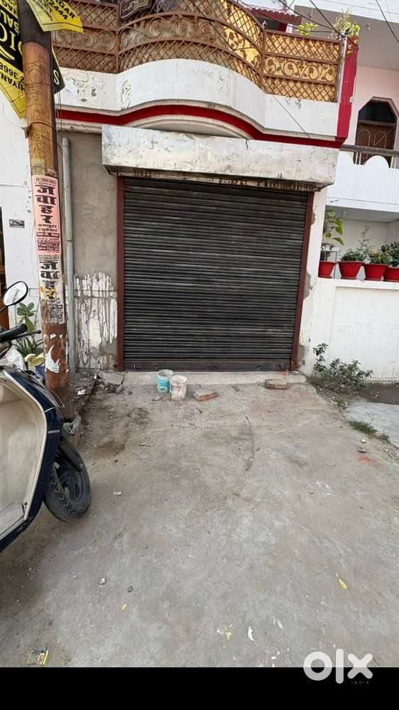 Shop for rent in D1