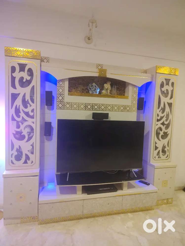 Tv cabinet
