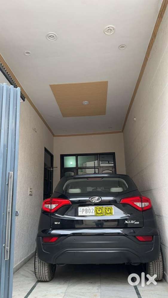 Mahindra XUV300 2019 Diesel 42000 Km Driven