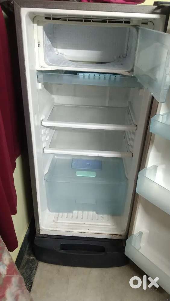 SAMSUNG FRIDGE JUST 10000 BOUGHT FOR 16000