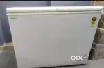Deep freezer for shop