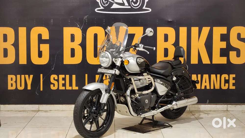 RE SUPER METEOR 650 2025 CHANDIGARH NUMBER