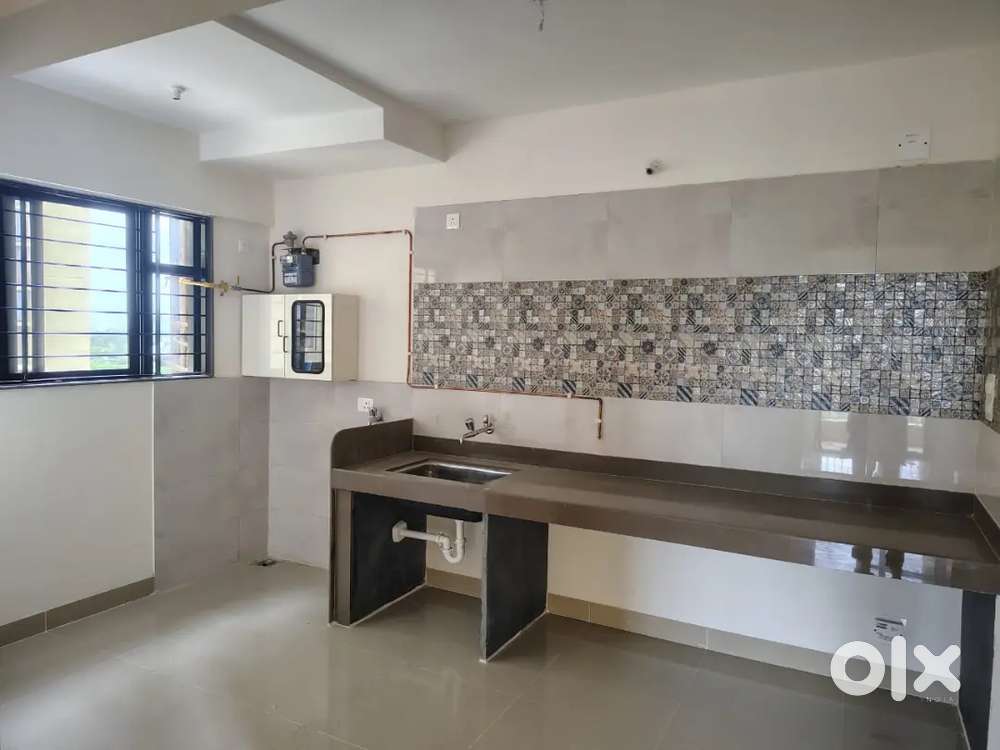 Near JSPM clg Handewadi 3bhk 90lac