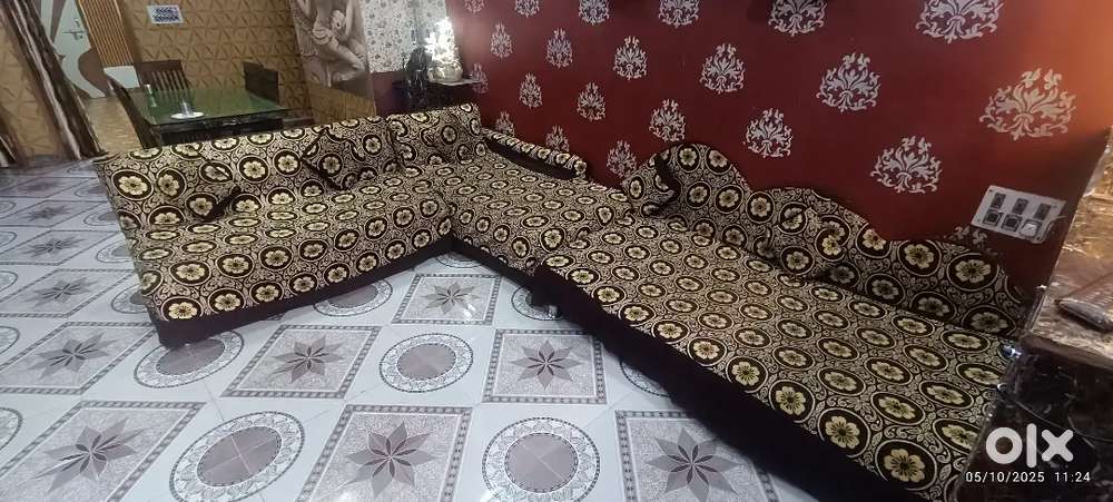 Sofe  deewan full sofa cover Pi lo 2 gade