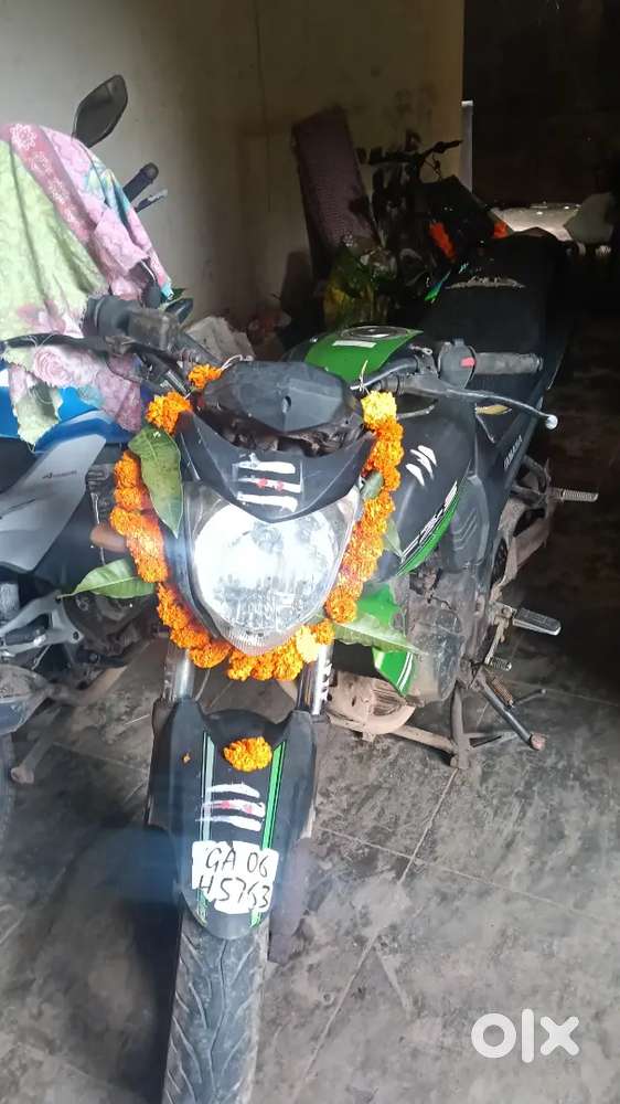 Yamaha FZS