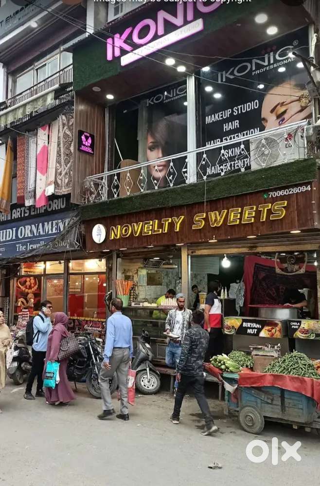 For rent purpose women's salon in Maharaja bazar chowk