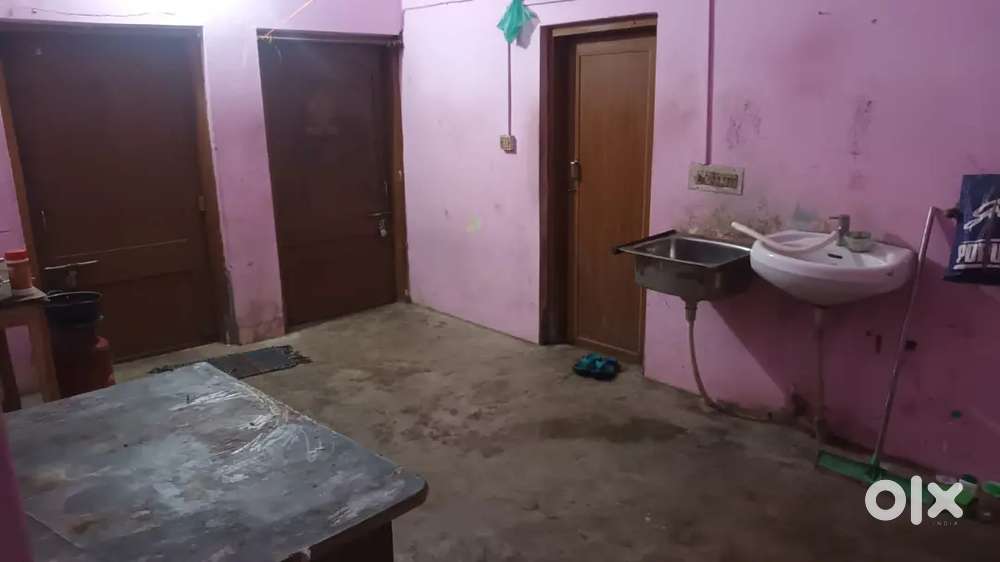 Rent available for boys