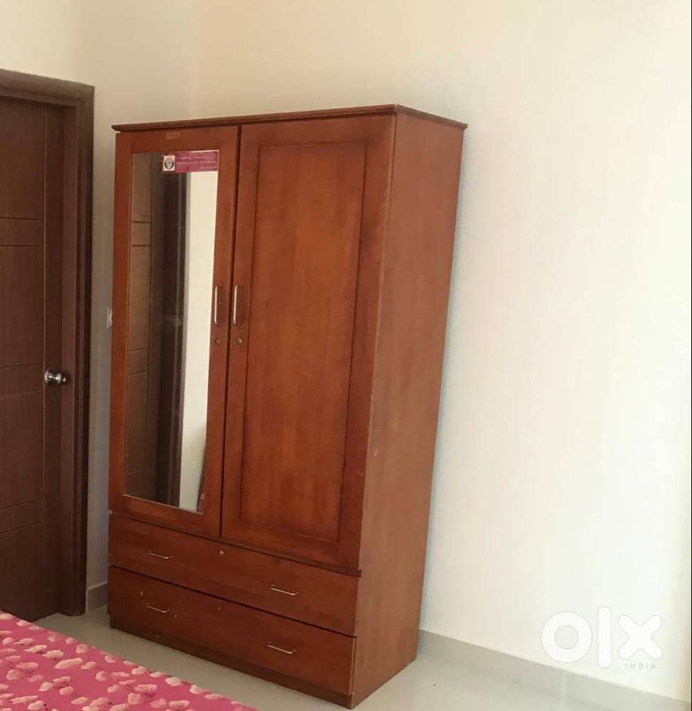 Apartment  2BHK Semi Furnished at Kaloor