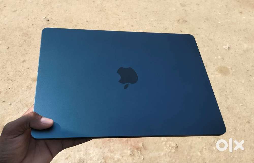 MacBook Air M3 (2024) – Excellent Condition – 8GB/256GB – Premium Sale