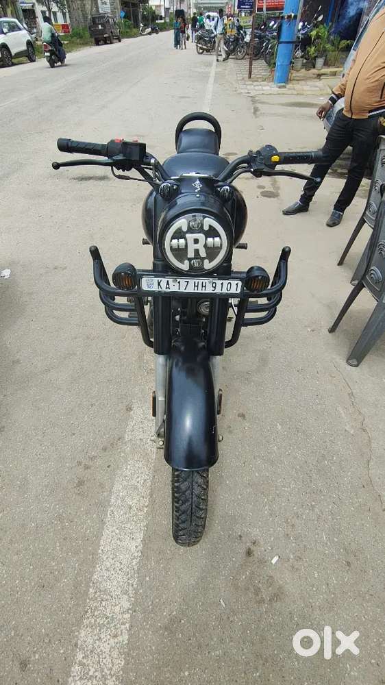 Bullet 350 EFI dark edition ON MINT CONDITION