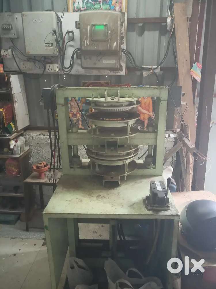 Double die papaer plate  machine