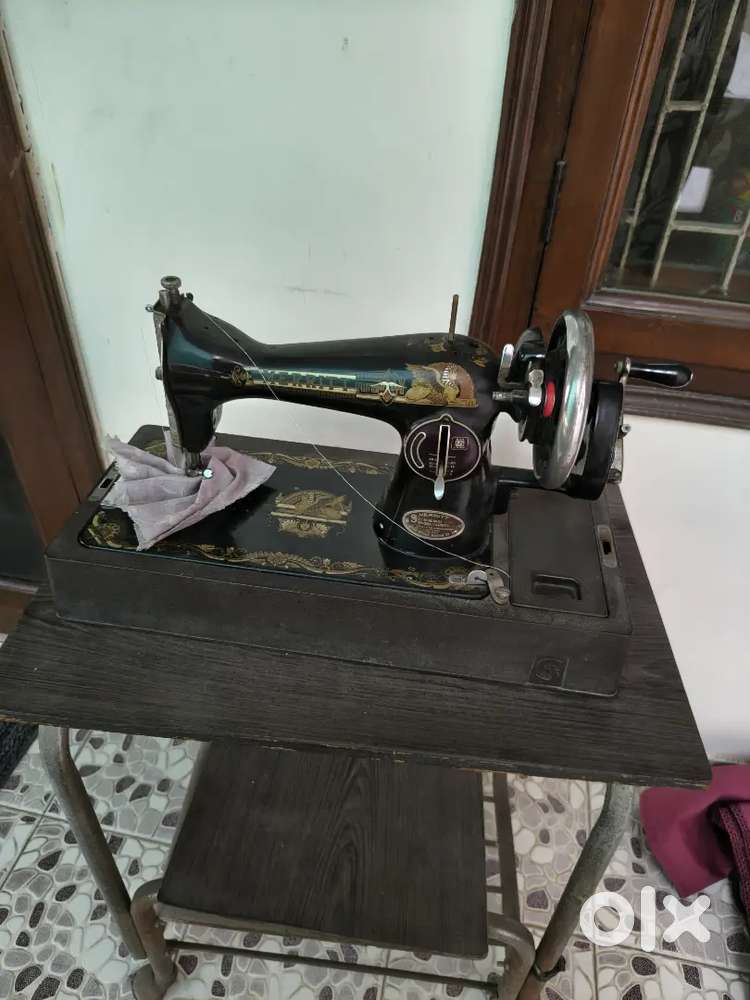 Merrit sewing machine from singer