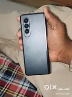 Samsumg z fold 3 5g new condition