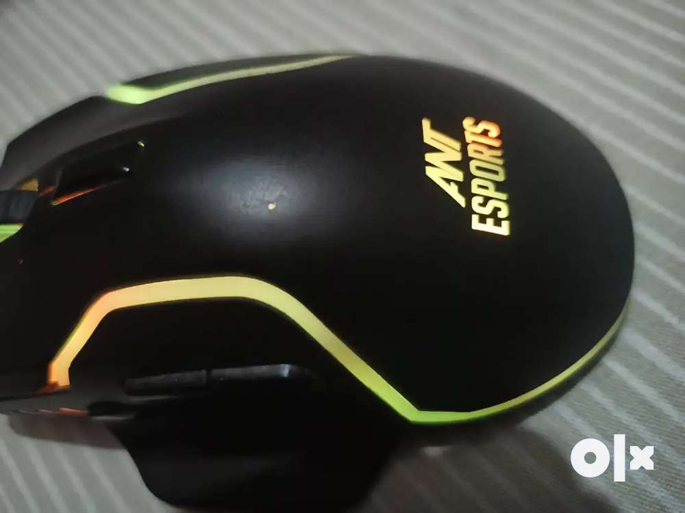 ANT ESPORT WIRELESS MOUSE
