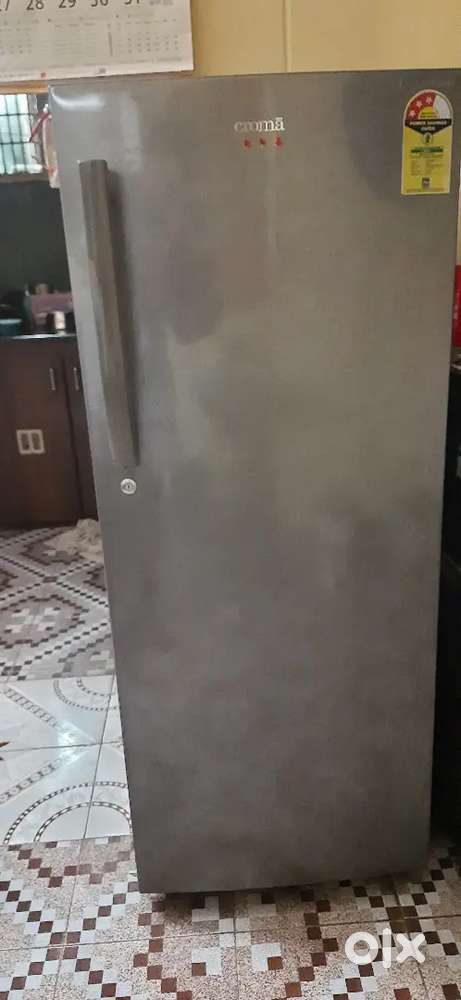 Croma 220 litres single door fridge