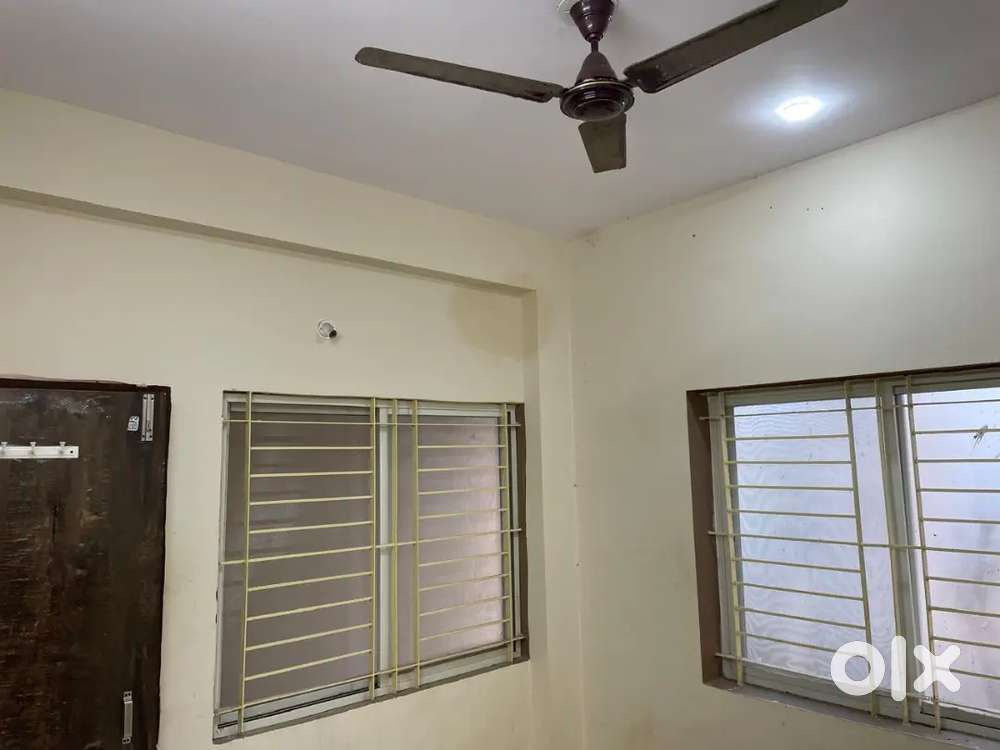 Rooms for rent near bangrasia for company staff or college hostel