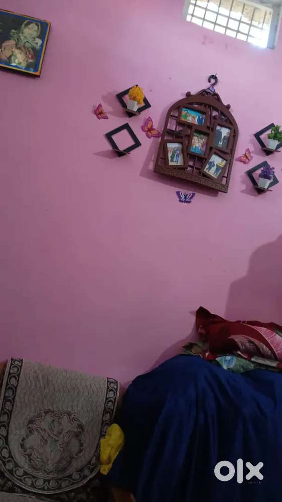 Rent for room 8000