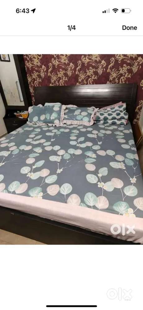 Hydraulic king size double bed