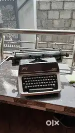 Typewriter machine