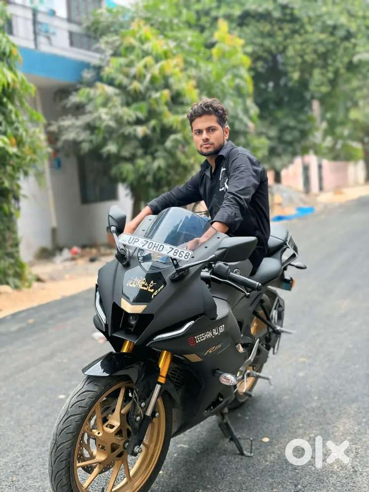 Yamaha R15 , 1000 kilometre run only ,new condition