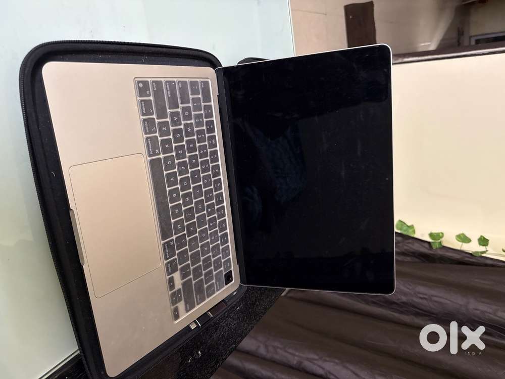 MacBook Air M2