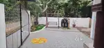 20 cent property with 2500 square feet 2 floor home