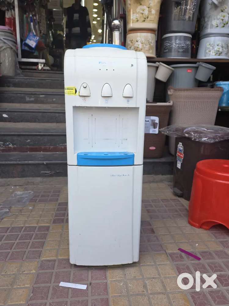 Voltas water dispenser