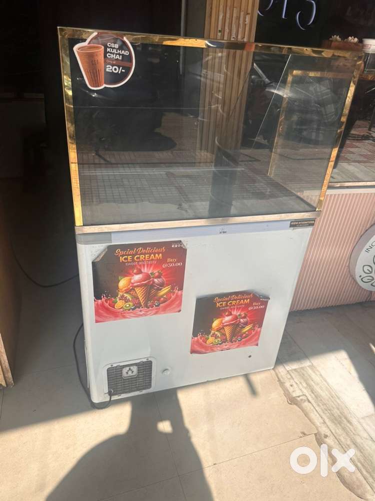 Ice cream fridge display counter