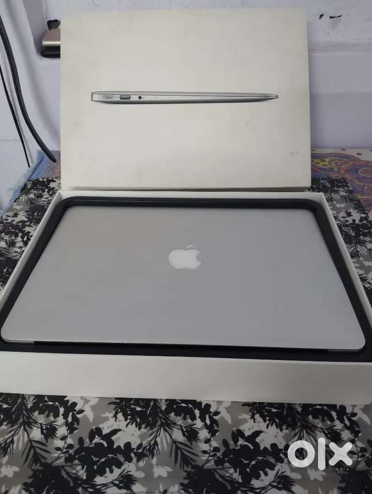 Very New Condition Macbook Air And Very Good
