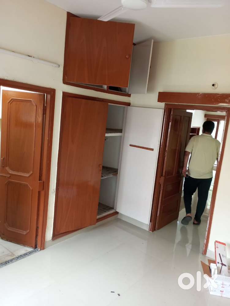 1 bhk first floor for rent