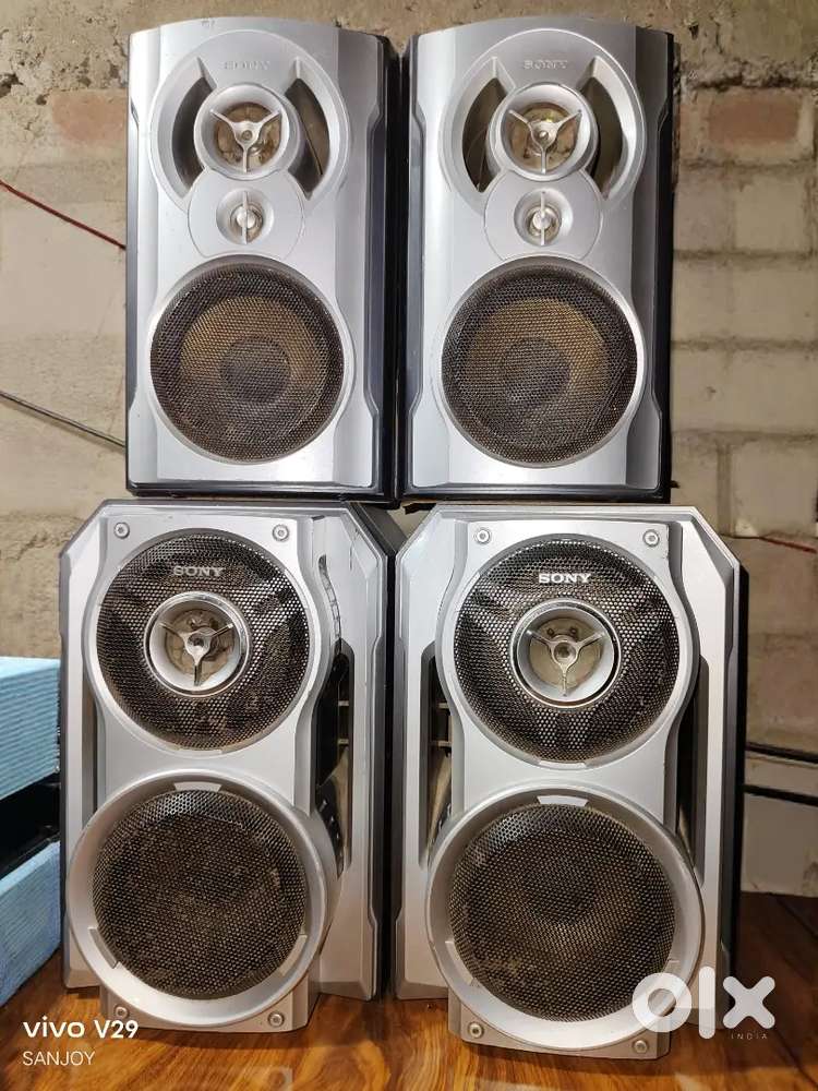 Sony 4 Speaker Set with Stonewater SR-100 Amplifier