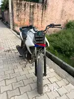 Fix price 11k .  New bike leni ha.  Time pass wale door Rahe.