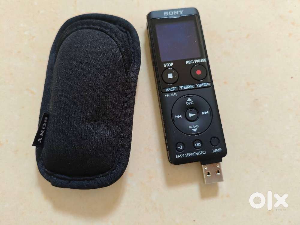 Brand New Sony ICD-UX570F Voice Recorder, 20h Battery , 4GB Memory