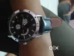 Watch with leathers strep and waterproof