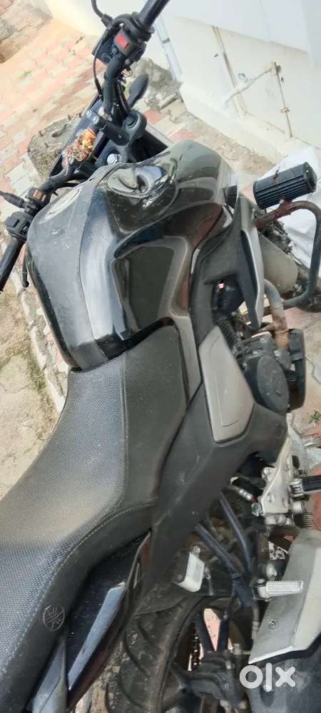 Selling yamaha bike
