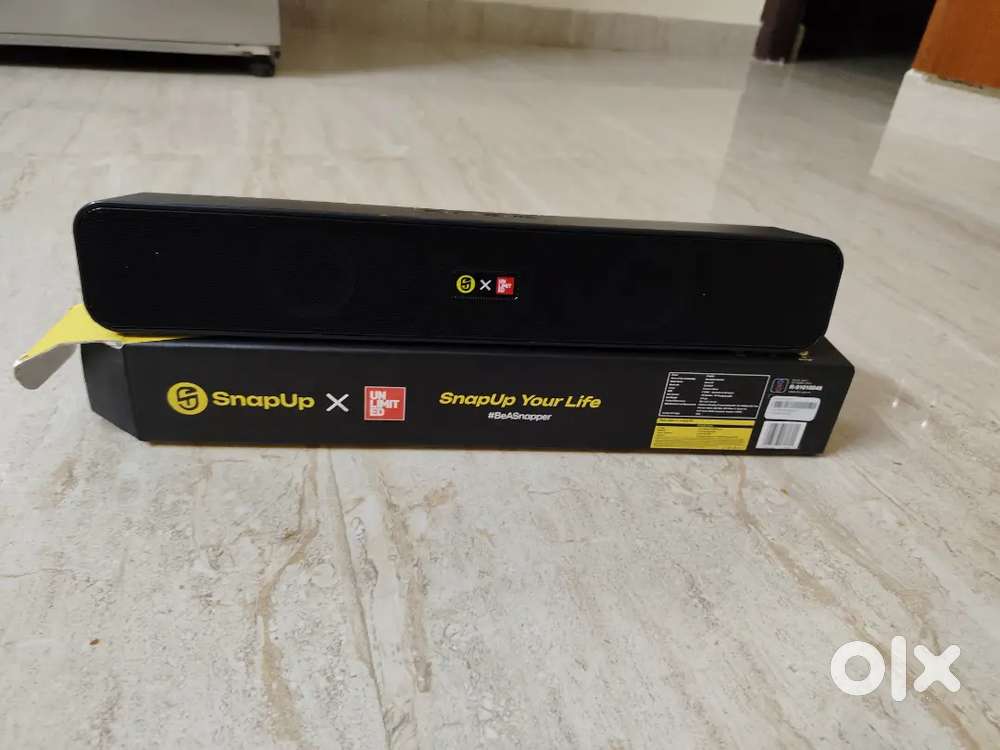 Gaming keyboard with mouse and speaker