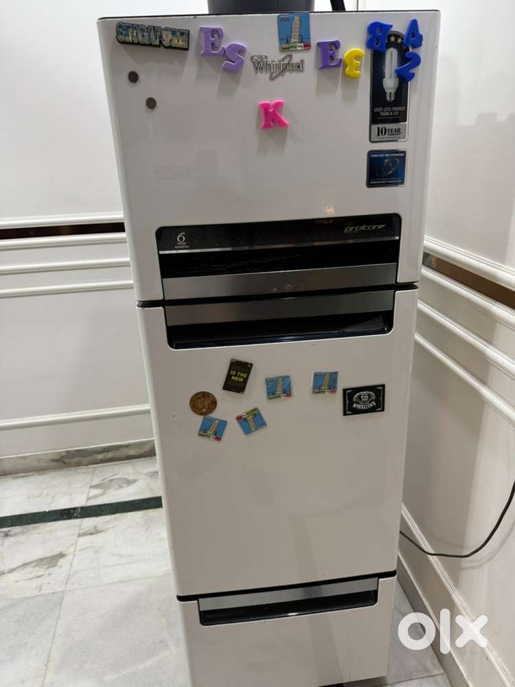 Whirpool 240 Litres 3 doors 5 star refrigerator
