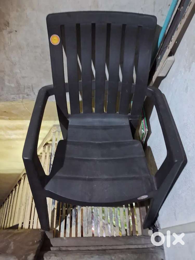 Plastic chair