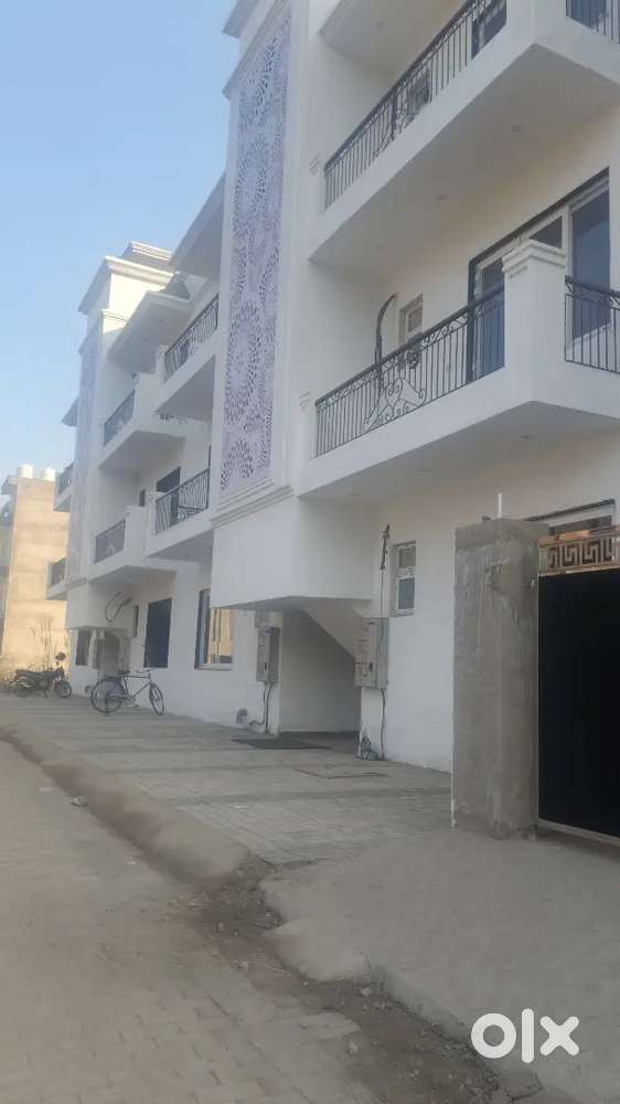 One room with kitchen