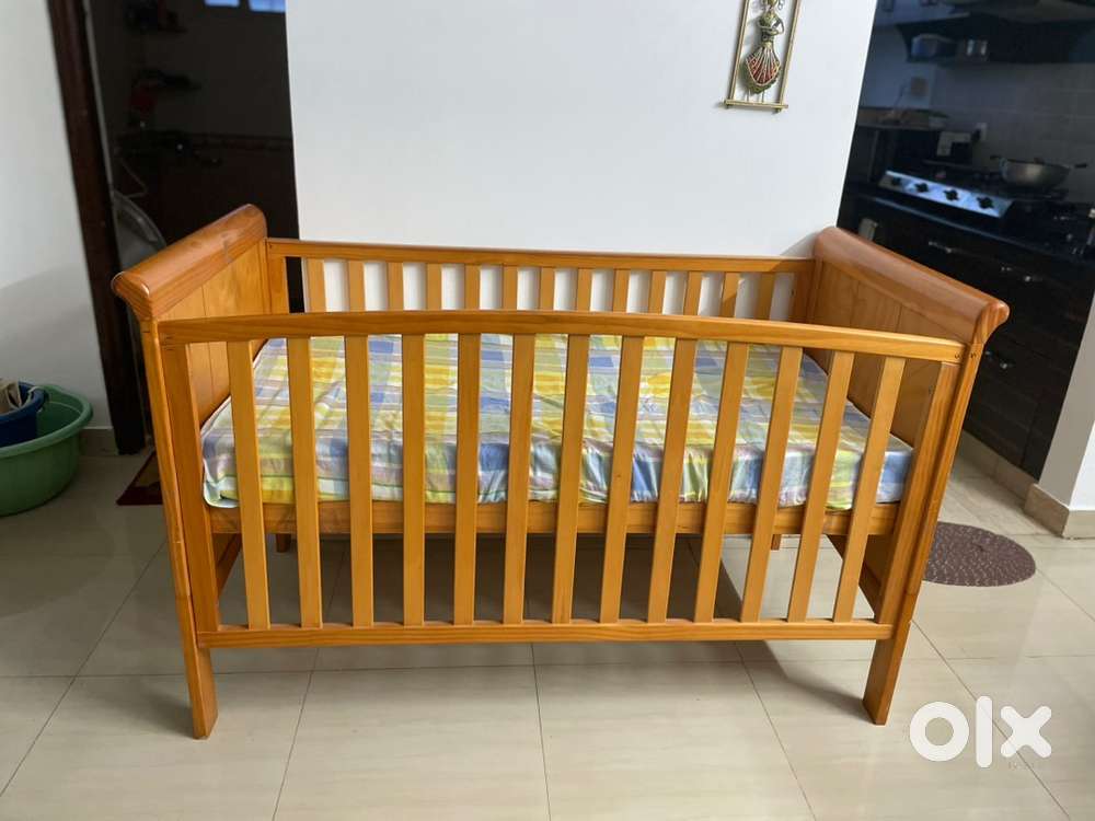 Babyhug wooden cot cum junior bed