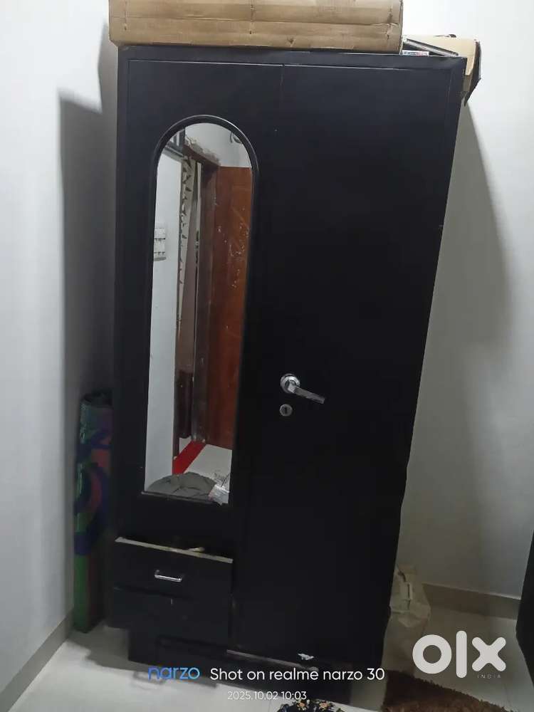 Almirah for cloth storage