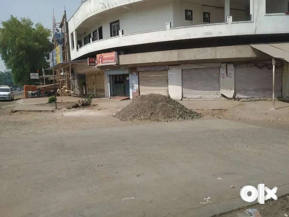 Shop available for rent