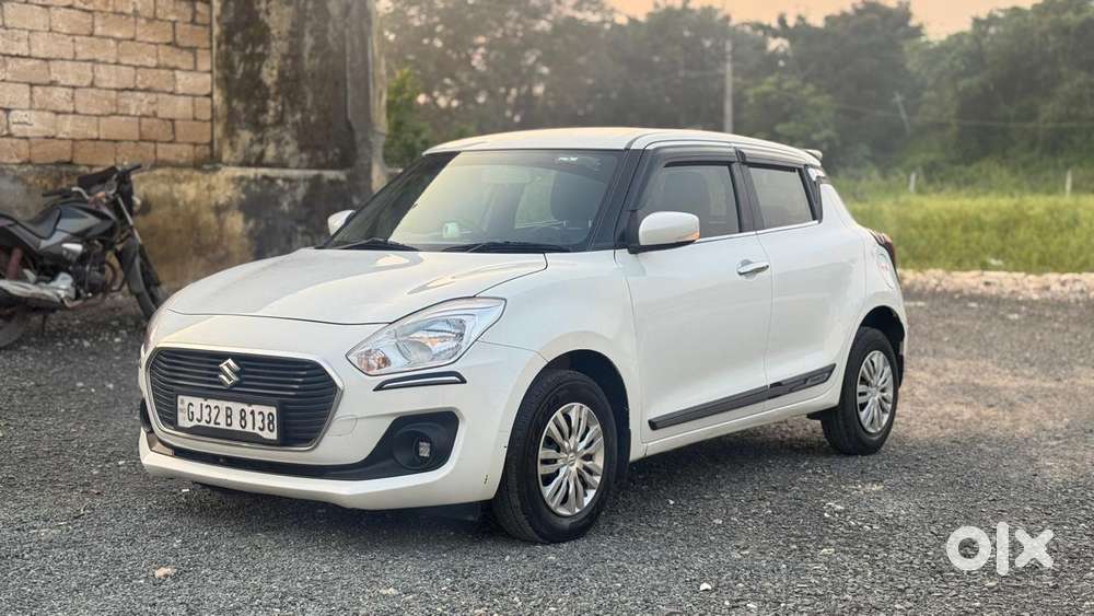Maruti Suzuki Swift VXi + Manual, 2019, Petrol