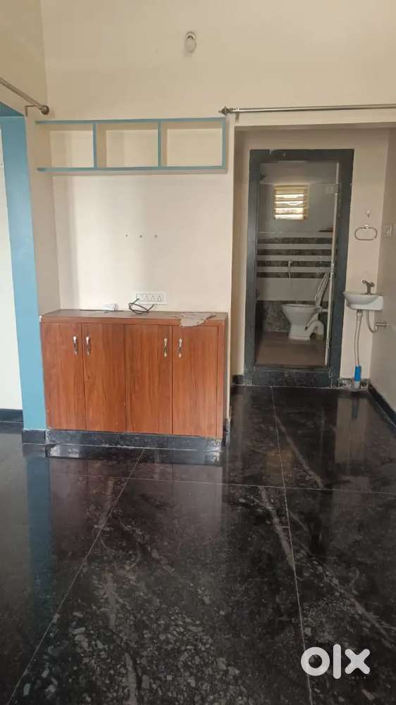 1 bhk rent Basaveshwara Nagar near Kidzee school