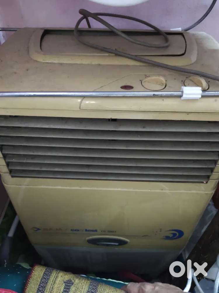 Old cooler bajaj company ka