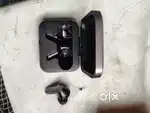 Realme bud wireless 7 charging case and right side earbud